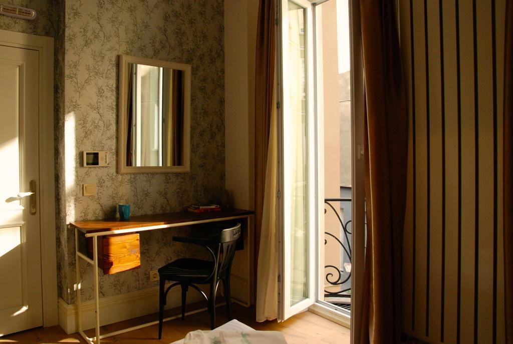 Jumba Hostel Istanbul Rum bild